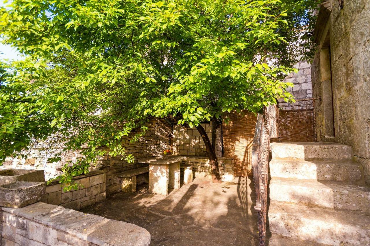 Old Small Stone House Zrnovo Exterior photo