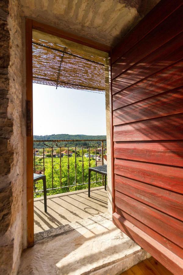 Old Small Stone House Zrnovo Exterior photo
